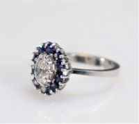 Bague en or blanc (18k) - saphirs et gros diamant (3.9gr)