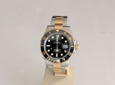 Rolex Submariner Or Acier Cadran Noir 2021 Boite et papier d’origine 126613