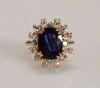 Bague en or (18k) Saphir et diamants (7.1 gr)
