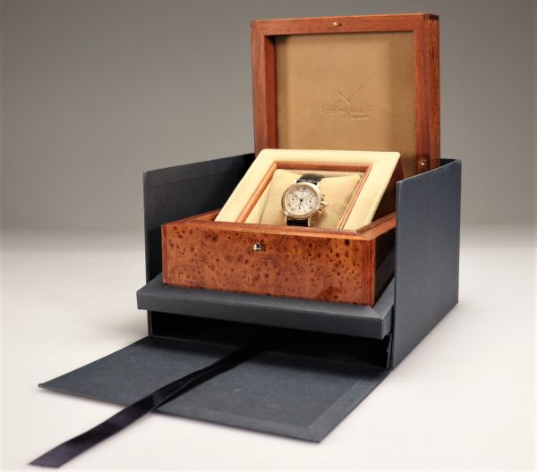 Montre Breguet Marina chronographe en or et diamants